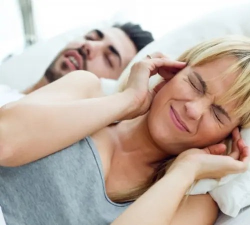 Ortodontik Tedavi Sırasında Ağrım Olur mu? Ne Beklemeli ve Nasıl Yönetilir?